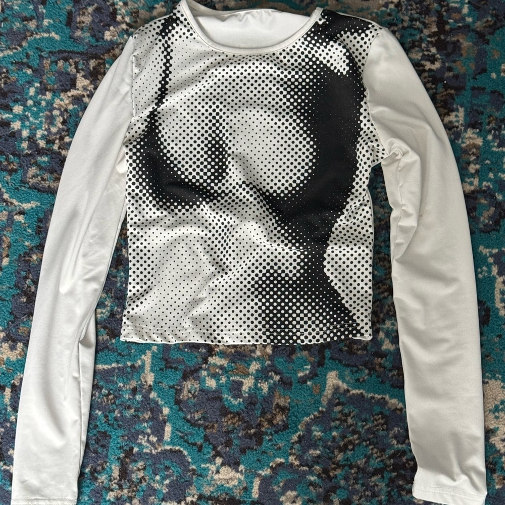 Women’s size small shirt